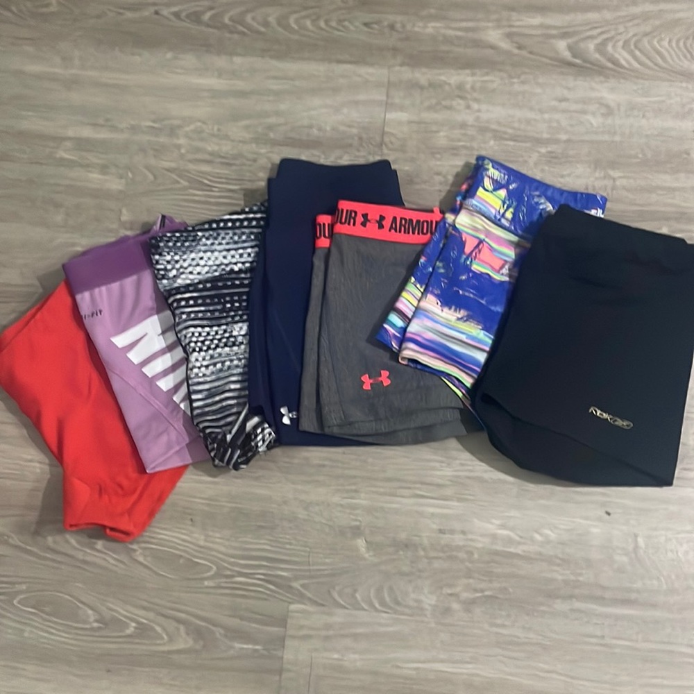 Short tight athletic shorts
